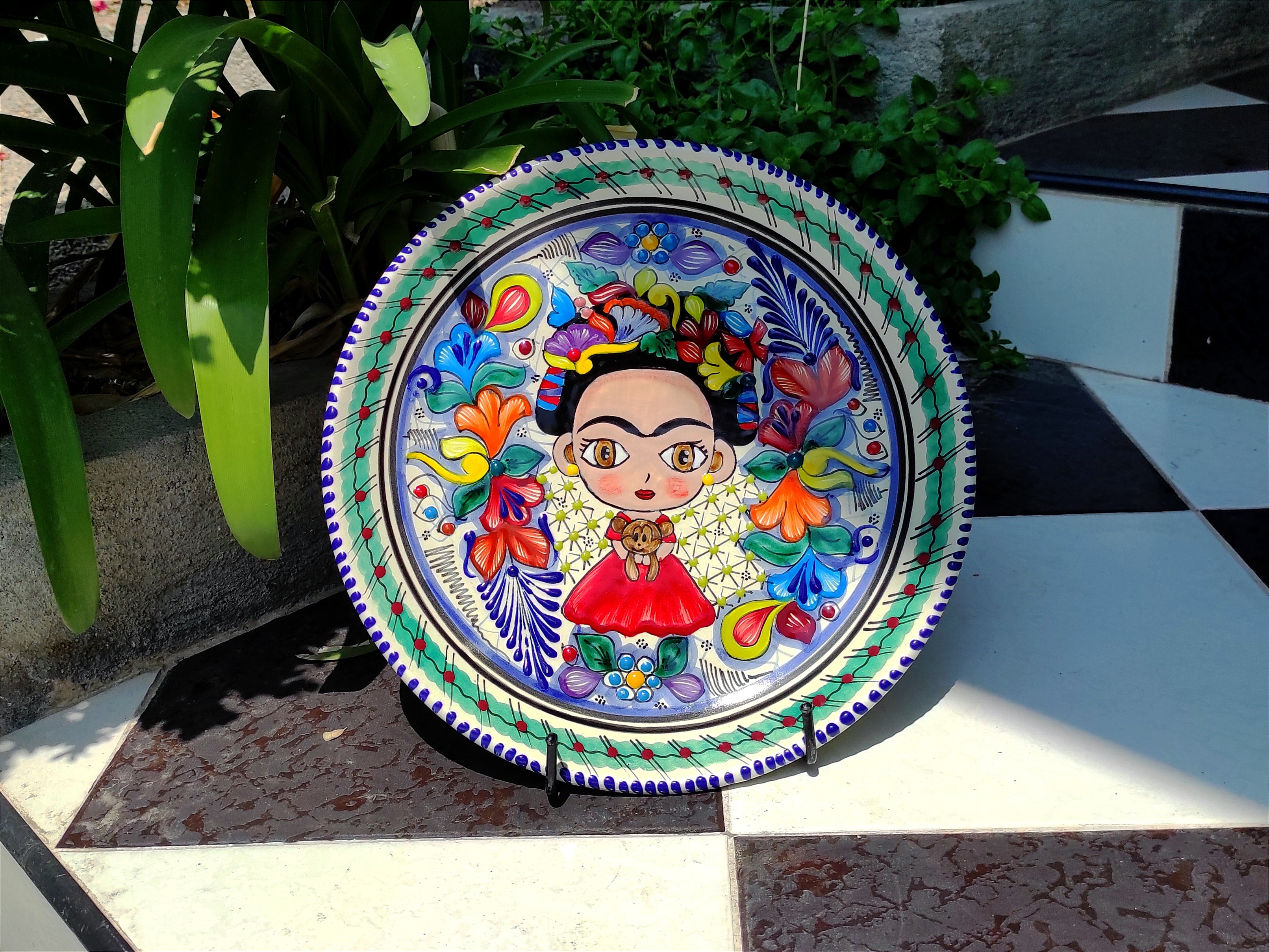 Cargar video: Mira el increíble proceso con el cual se elabora un plato de talavera original